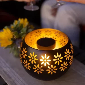 Blomsterdekorert lyslampe - FloraGlow