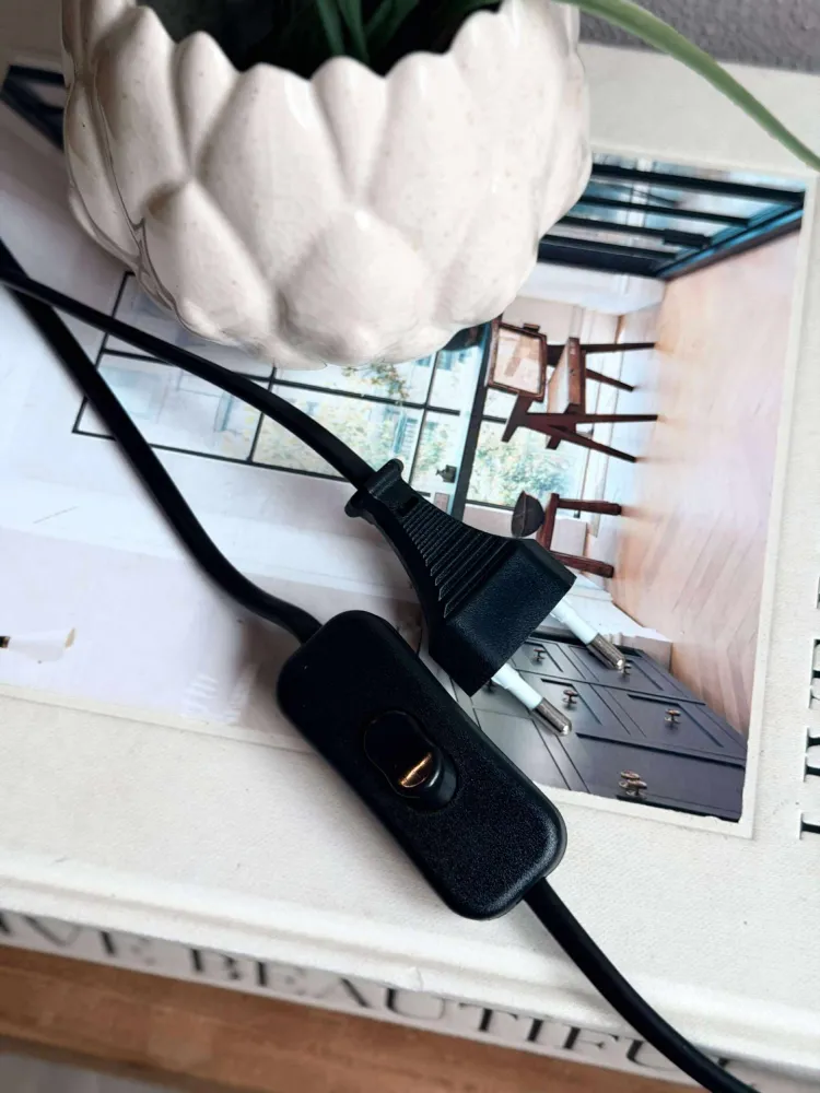 Bordlampe - Grått metall