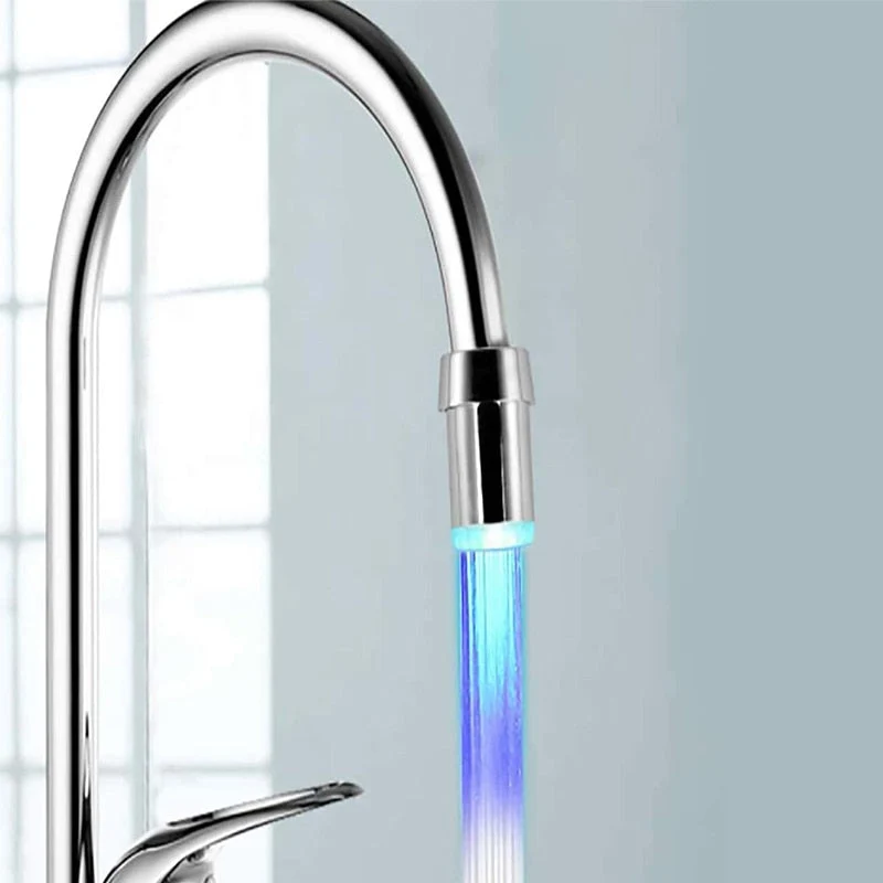 Fargerik vannkran LED - AquaGlow