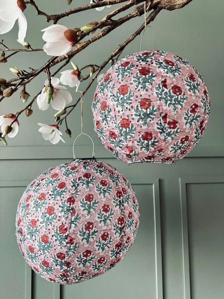 Lampe med solceller – Flower dia 30cm Rose