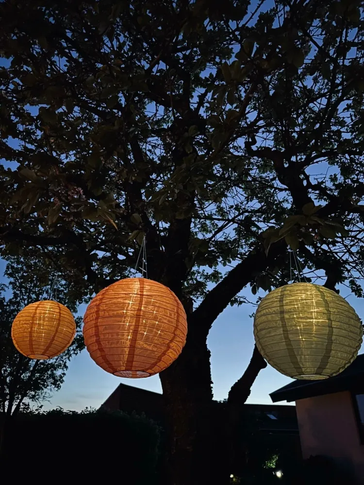 Lampe med solceller – Oransje