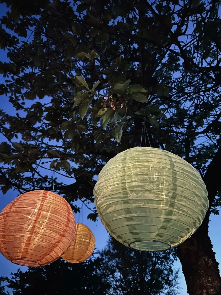 Lampe med solceller – Oransje