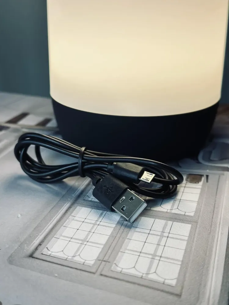 Lampe med solceller og touch - oppladbar Big size
