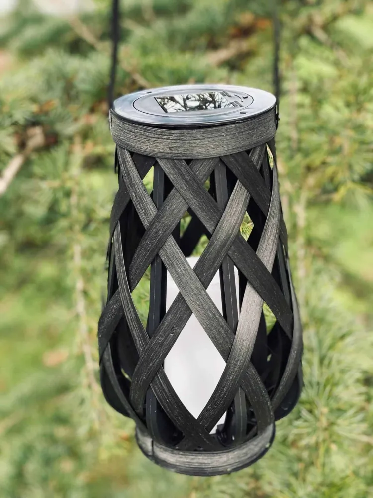 Lanterne med solceller - Svart rattan