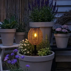 Lanterne Solar på spyd - Rattan