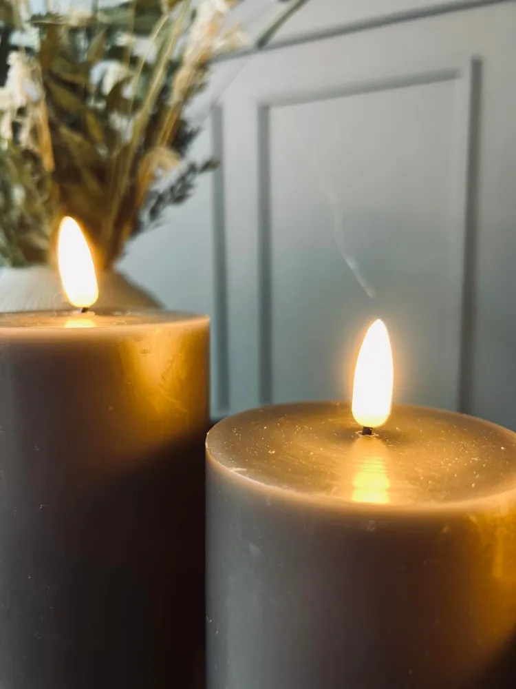 LED Bloklys / Taupe grå 3 stk. Lys – inkl. fjernkontroll
