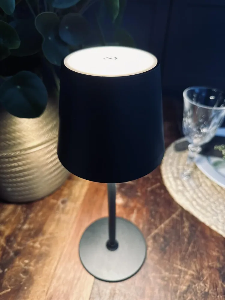 LED Bordlampe oppladbar – Svart