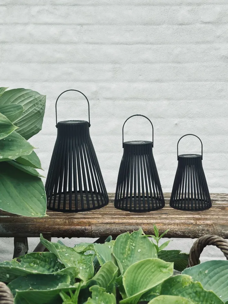 Lykt med solceller - GARDEN BLACK 18cm