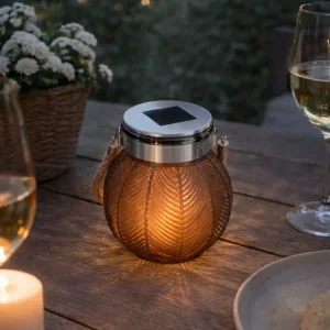 Lykt med solceller – Nancy brown