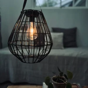 Solar lampe/lanterne med oppheng