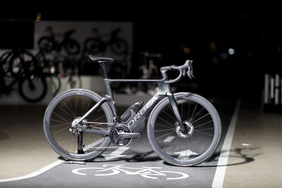 Orbea ORCA AERO M20iLTD 2025 (carbon raw)