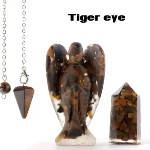 Nye 3 pcs Krystallsett ( Pendel, Engel , Tårnkrystall ) , Resin & Tiger Eye
