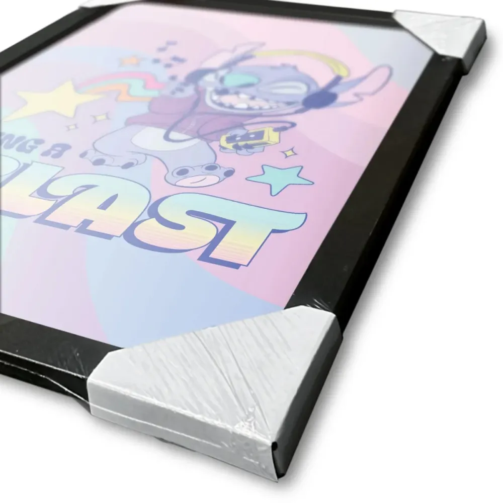 Disney's Lilo and Stitch Innrammet Bilde 30 x 40 cm Blast
