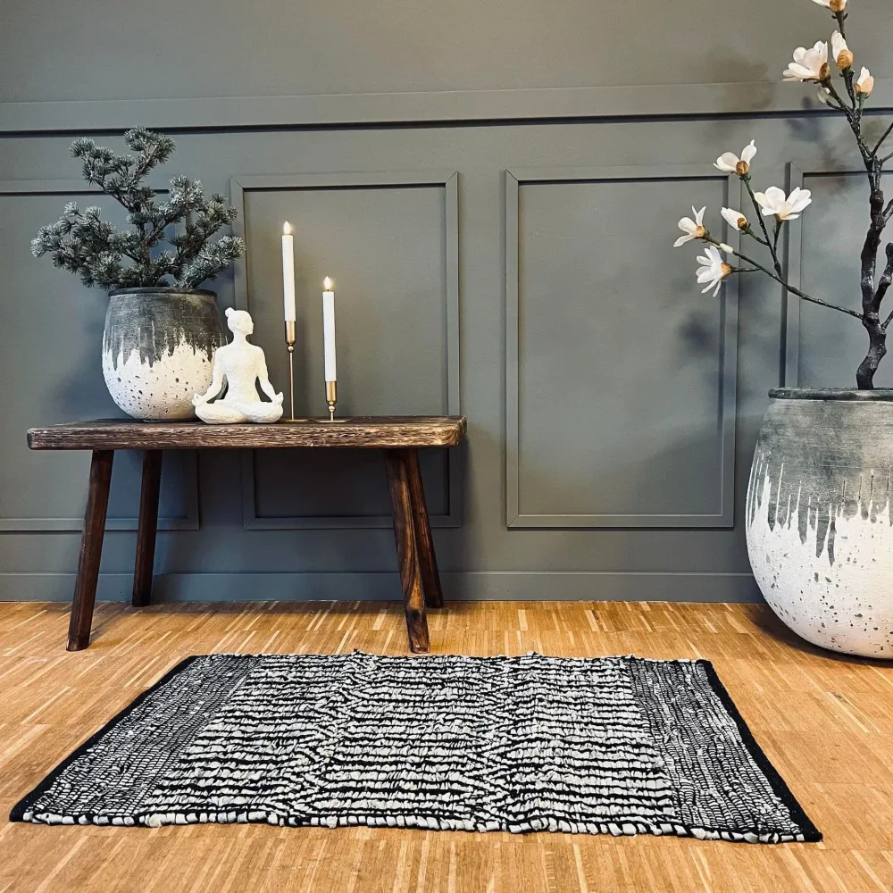 Gulvteppe i flettet skinn – 60x90 cm