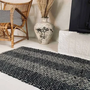 Gulvteppe i flettet skinn – 60x90 cm
