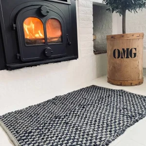 Gulvteppe i flettet skinn – Rutete 60x90cm