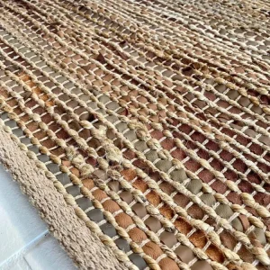 Gulvteppe i skinn og jute – 140x200 Brun