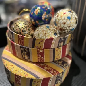 Jennie Round Silk Box No. 8