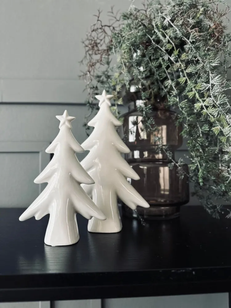 Juletre 22 cm - Hvitt porselen