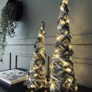 Kjegle med LED-lys og gran - H 60cm