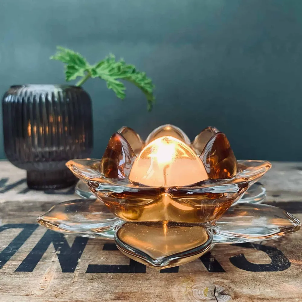 Lotus lysestake – Amber glass