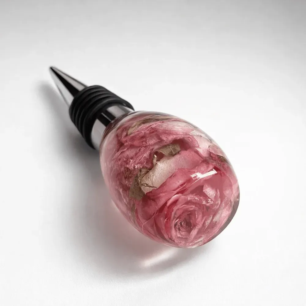 LYSEROSA ROSE vinstopper - ekte tørkede blomster