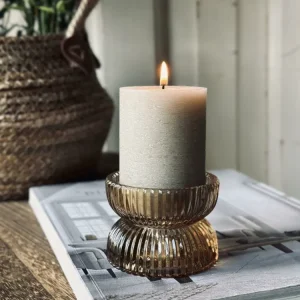 Lysestake til stakelys og kubbelys – Beige glass