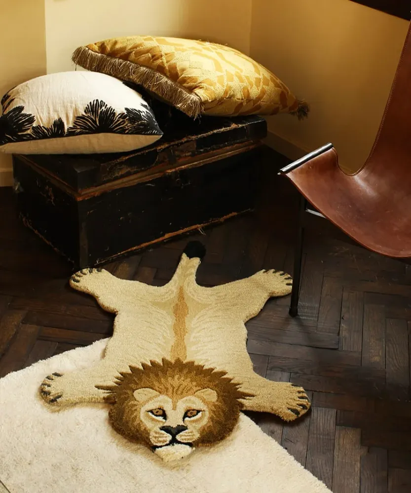 Moody Lion Rug - Small