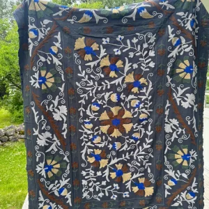Suzani - brodert bomull (raw cut)