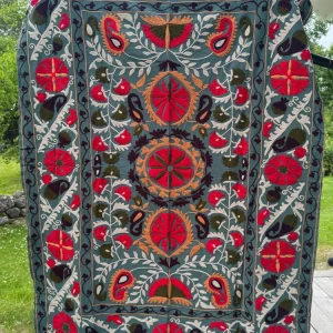 Suzani - brodert bomull (raw cut)