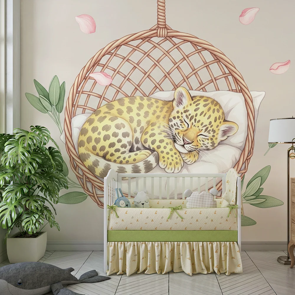 Tapet barnerom | Liten sovende leopard i kurven sin