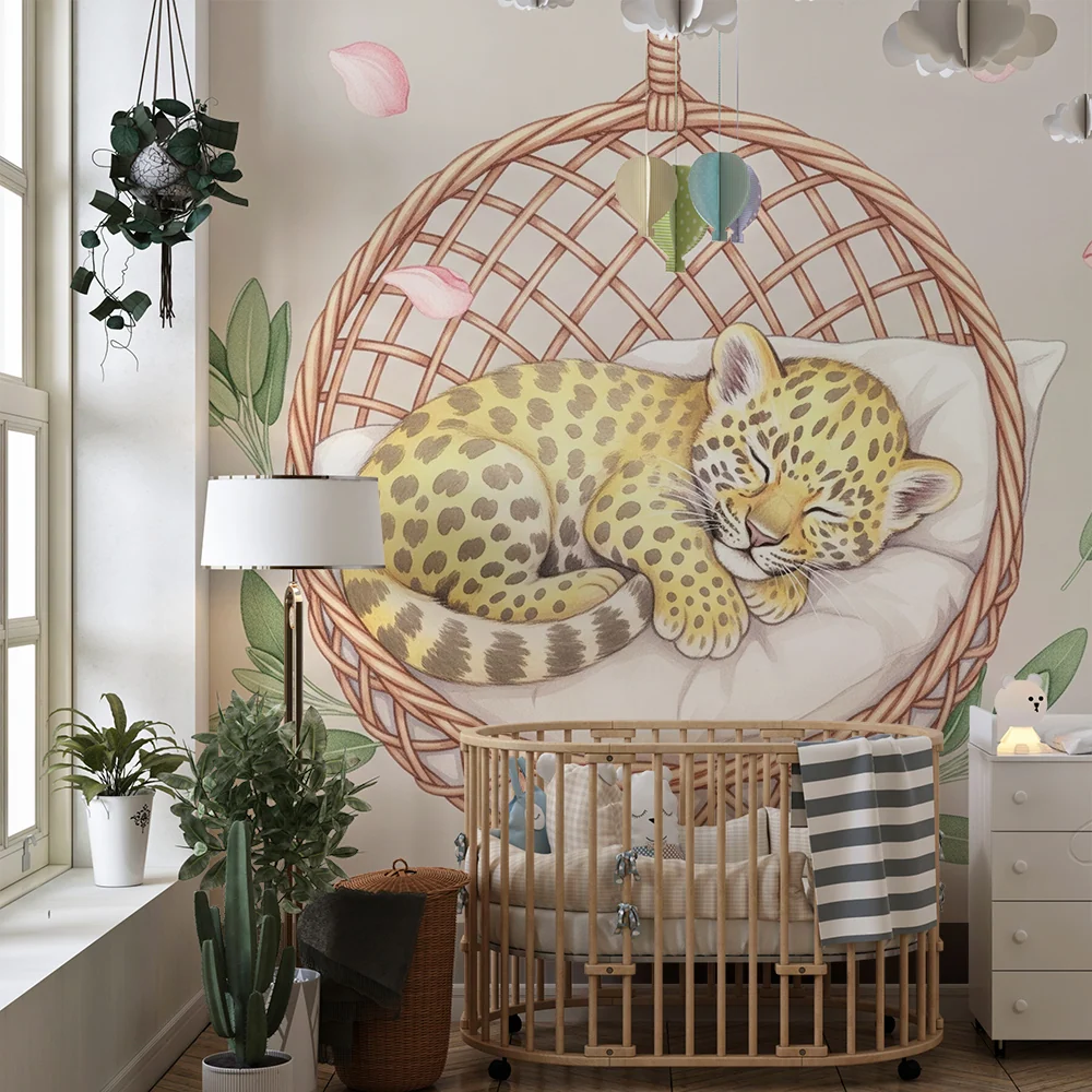 Tapet barnerom | Liten sovende leopard i kurven sin