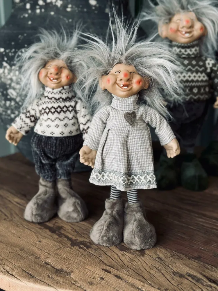 Trollebarn – Jente