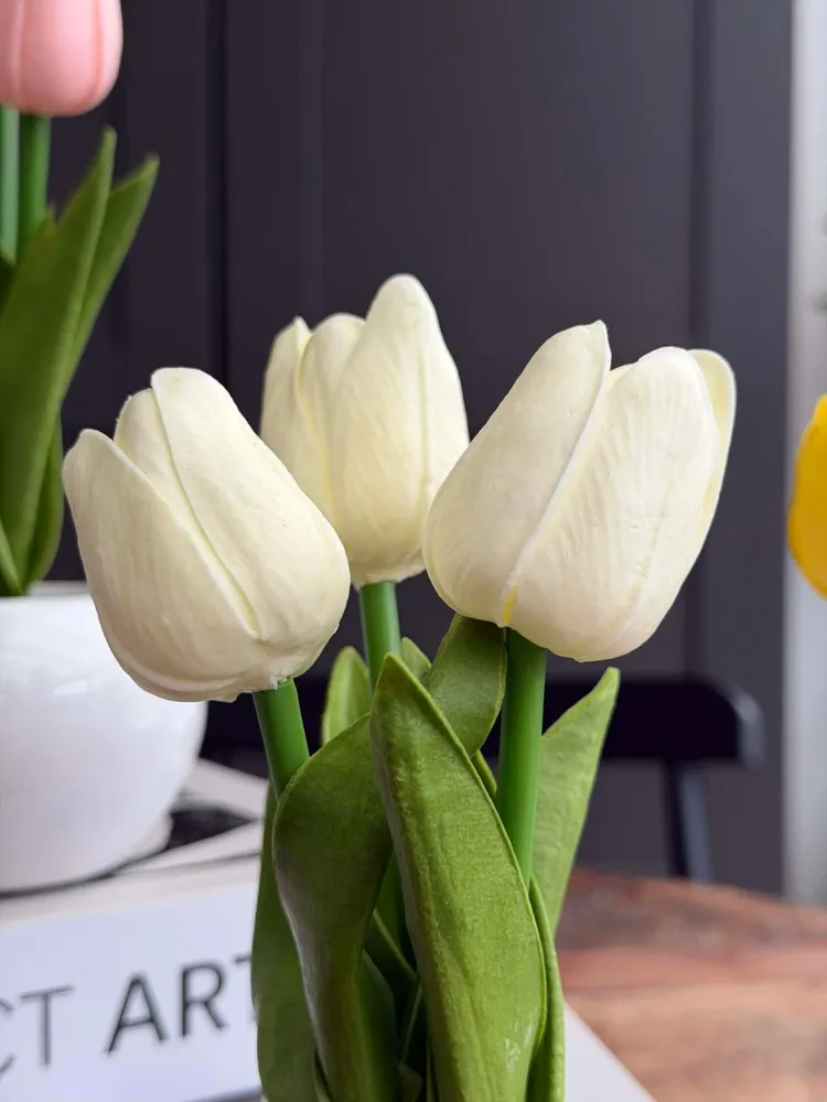 Tulipaner med lys - Hvit