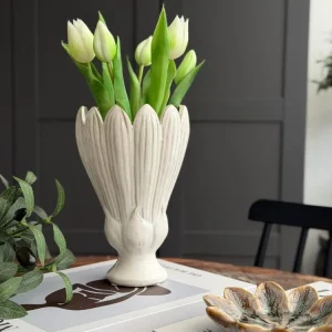 Vase flower
