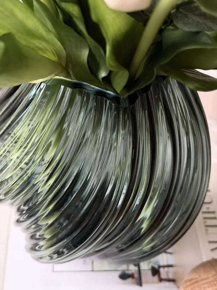 Vase grønn - Munnblåst glass