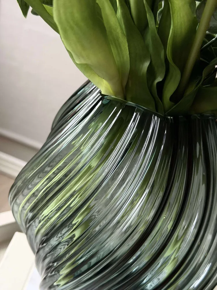 Vase grønn - Munnblåst glass
