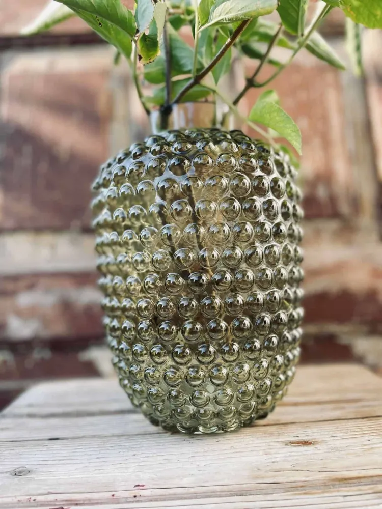 Vase med dots - grønt glass