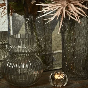 Vase med riller - Røykfarget glass