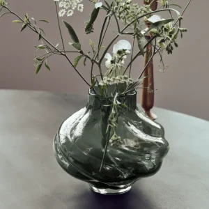 Vase munnblåst