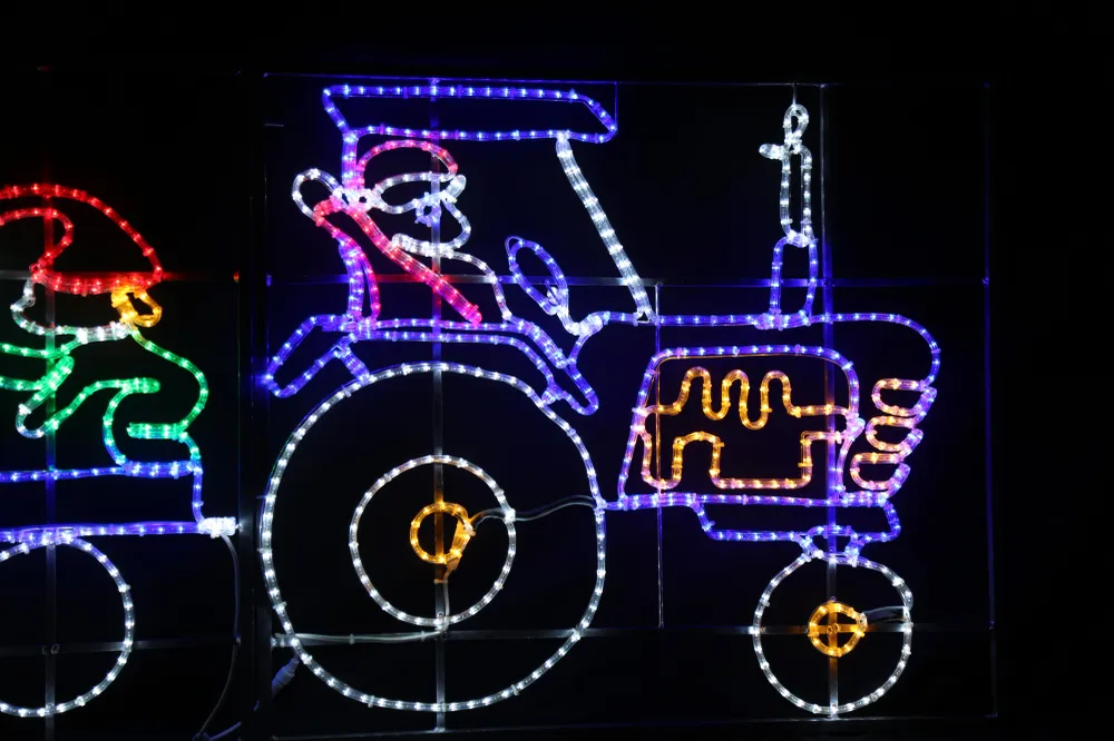 Julenisse i blå traktor - med alv - 230x105 cm