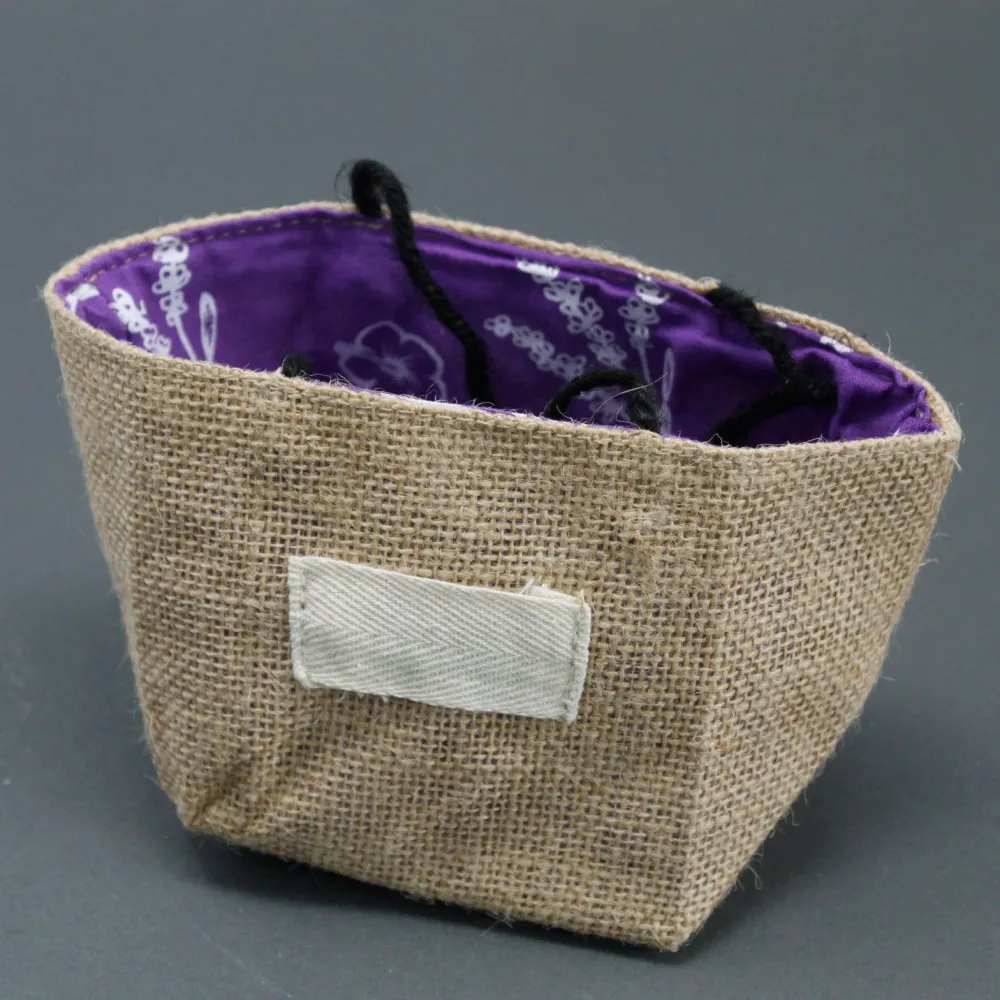 Jutegavepose Medium Lavendel Bomullsfor