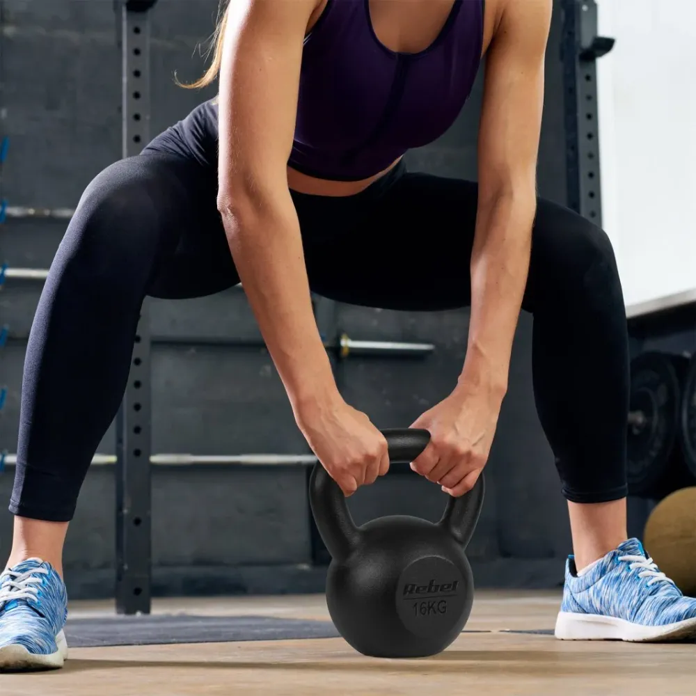 Kettlebell Trenings 10kg støpejern med ergonomisk grep Rebel Active