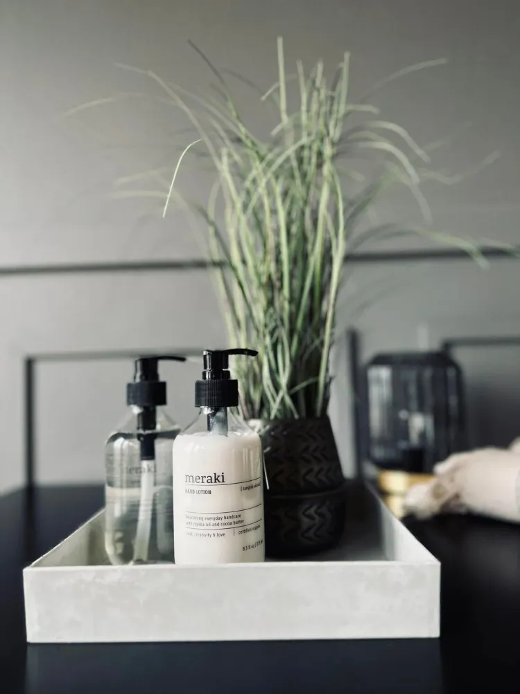 Bakke i betonglook - Mellom STONE