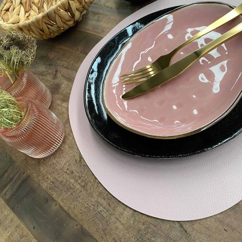 Bordbrikke – Oval Rosa