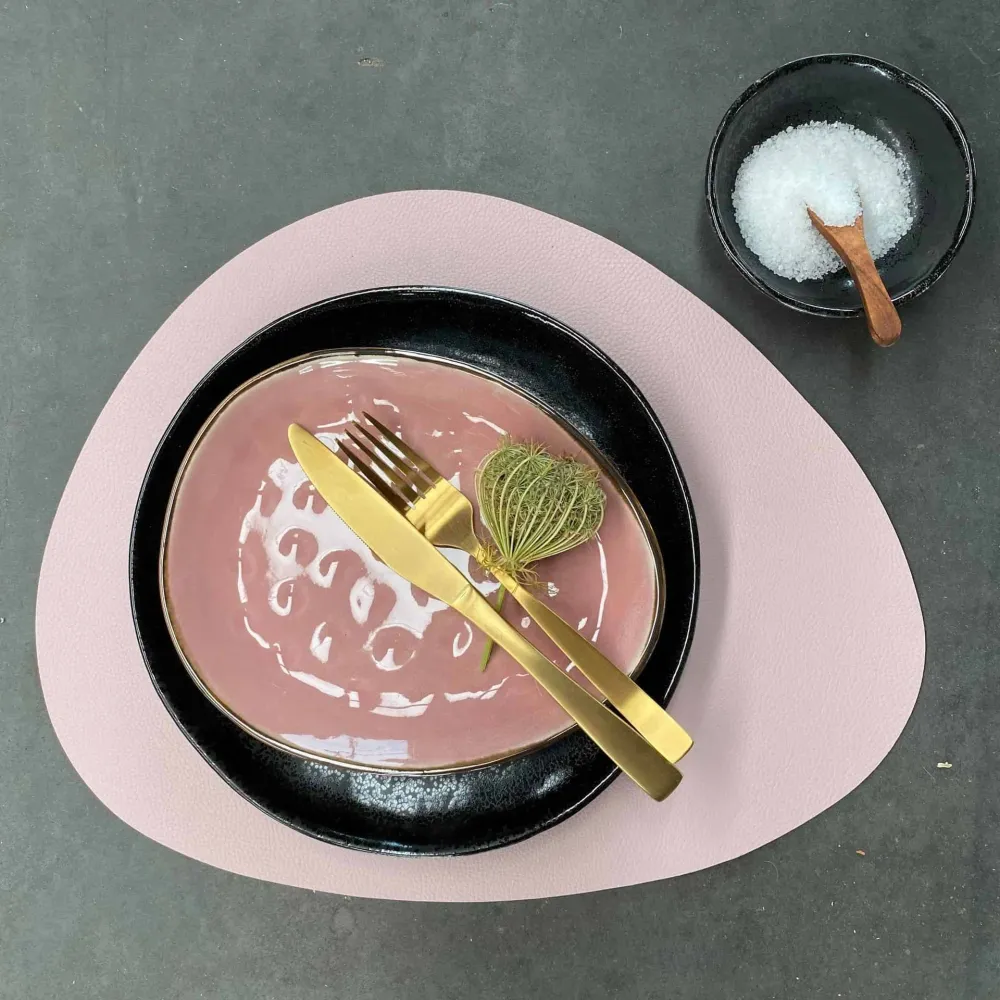 Bordbrikke – Oval Rosa