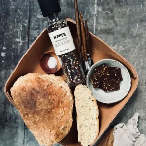 Brett i cognac-lær