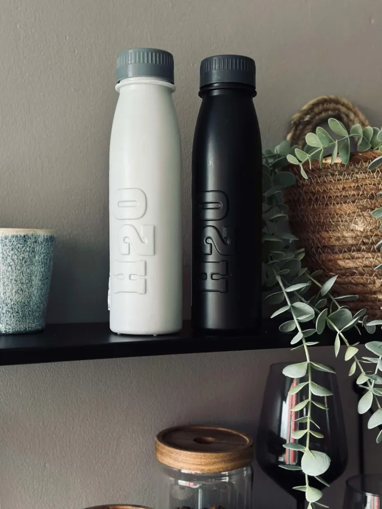 Drikkeflaske H2O 500 ml - Svart / Grå miks