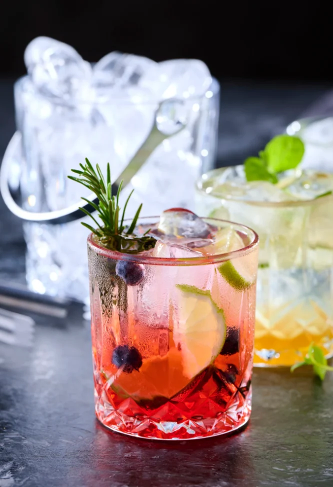 Isbøtte med 4 glass