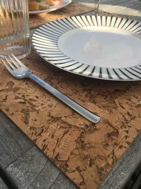 Liten brun korkunderlag / plassmatte